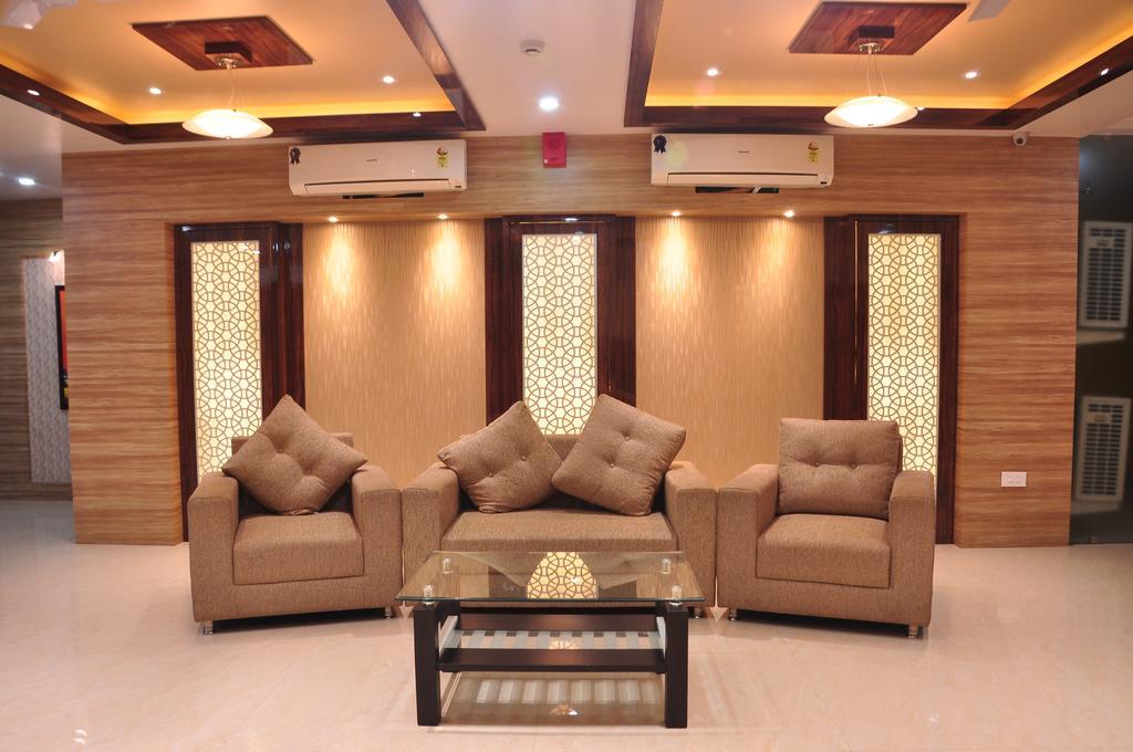 Awesome Palace Hotel Guwahati Luaran gambar