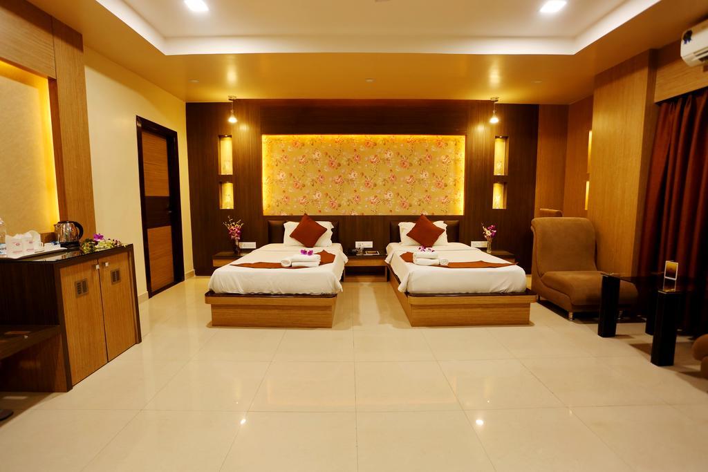 Awesome Palace Hotel Guwahati Luaran gambar