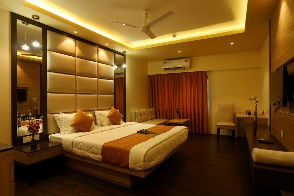 Awesome Palace Hotel Guwahati Luaran gambar